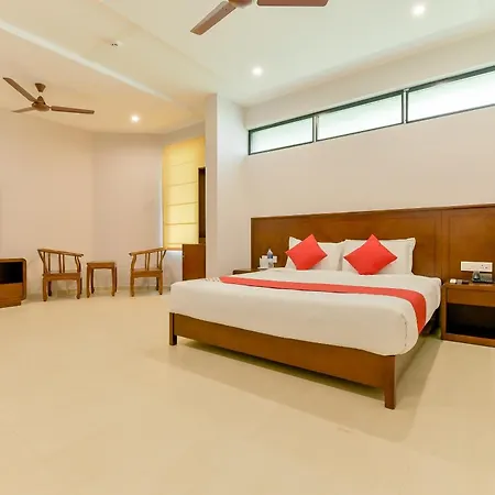 Super Townhouse Edassery Blue Bells Angamaly Exterior photo